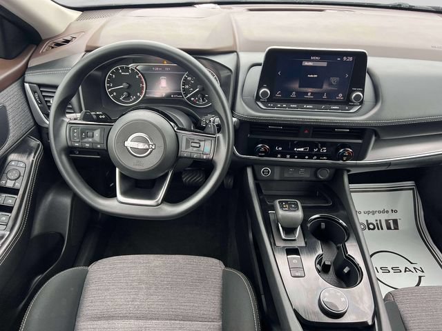 Used 2023 Nissan Rogue SV AWD/4WD image 12