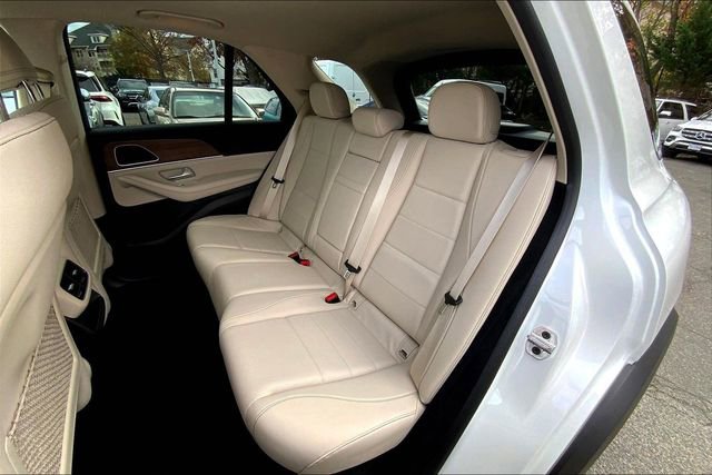 Used 2025 Mercedes-Benz GLE 350 4MATIC image 17