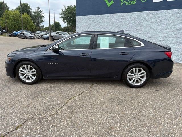 Used 2017 Chevrolet Malibu LT FWD image 2