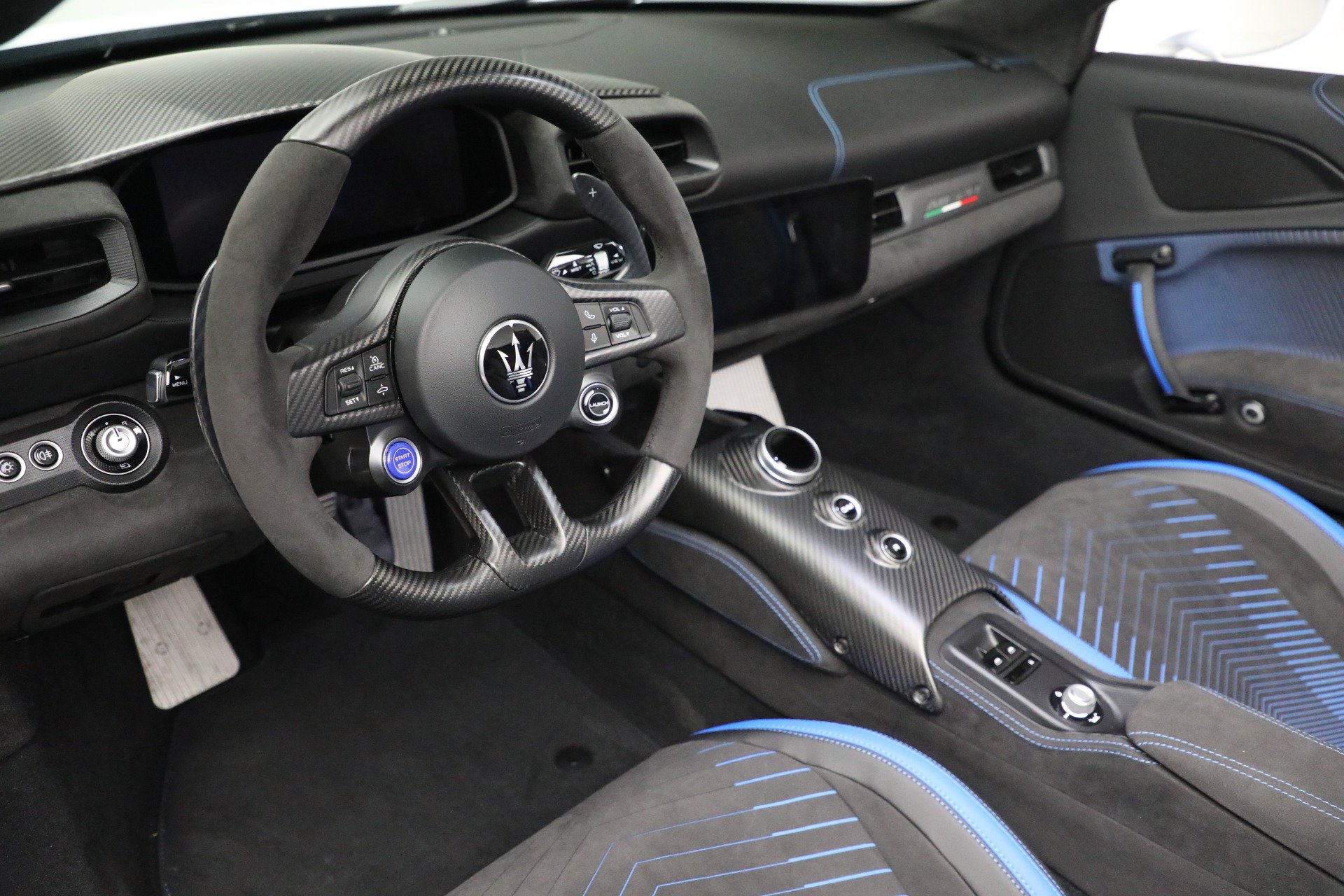 Used 2023 Maserati MC20 Spyder RWD image 35