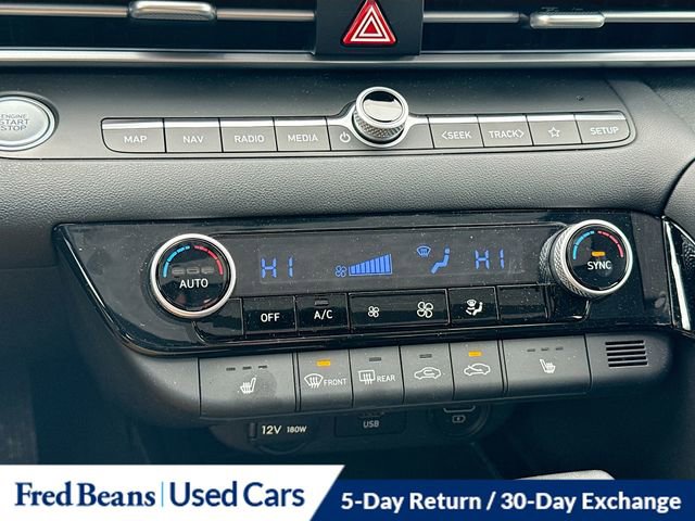 Used 2023 Hyundai Elantra Limited image 16