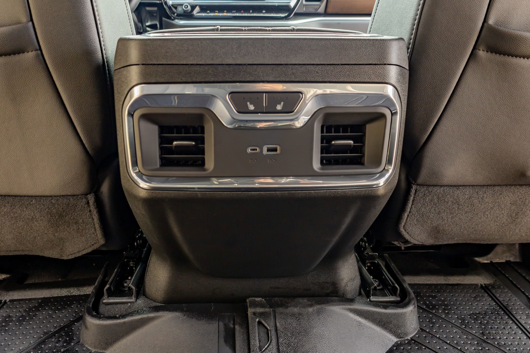 Used 2026 Chevrolet Silverado 1500 High Country image 32