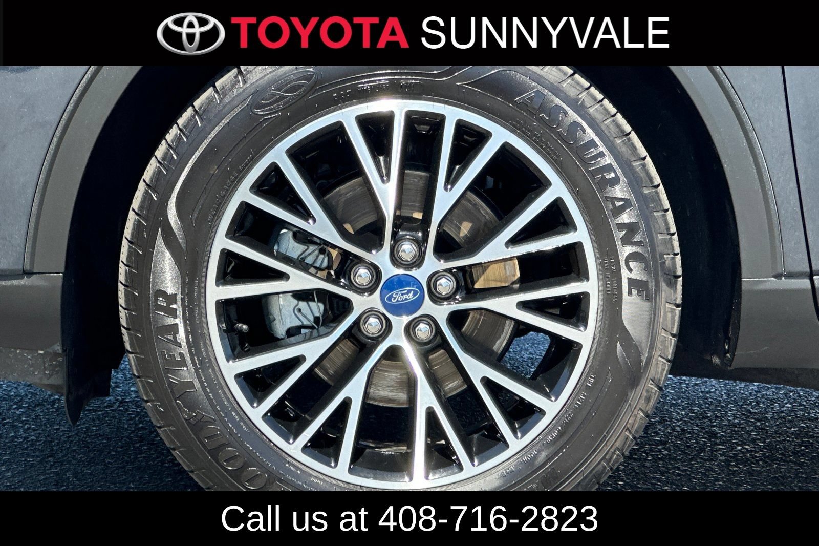 Used 2022 Ford Escape SEL w/ Technology Package FWD image 12