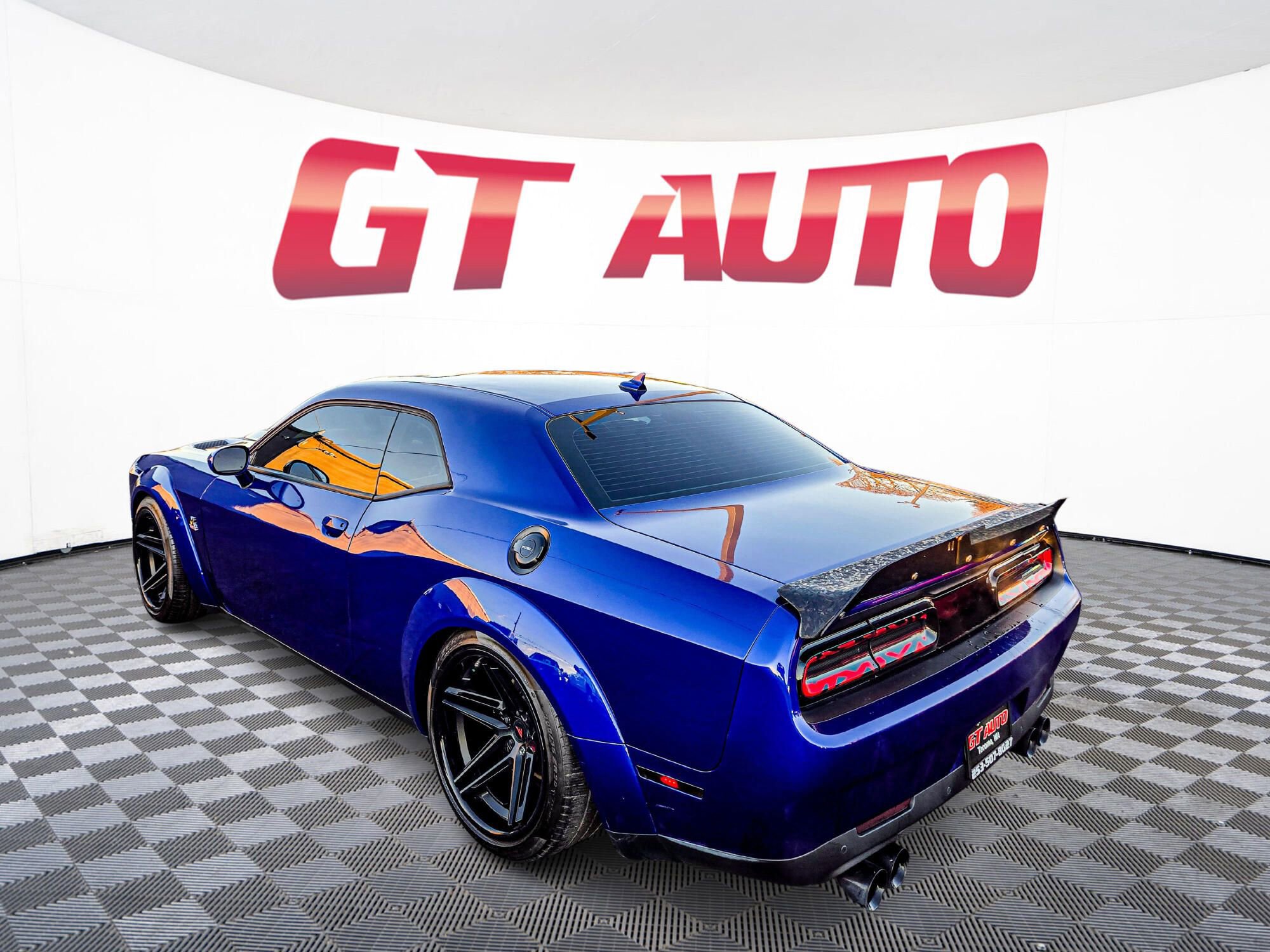 Used 2020 Dodge Challenger R/T Scat Pack image 5
