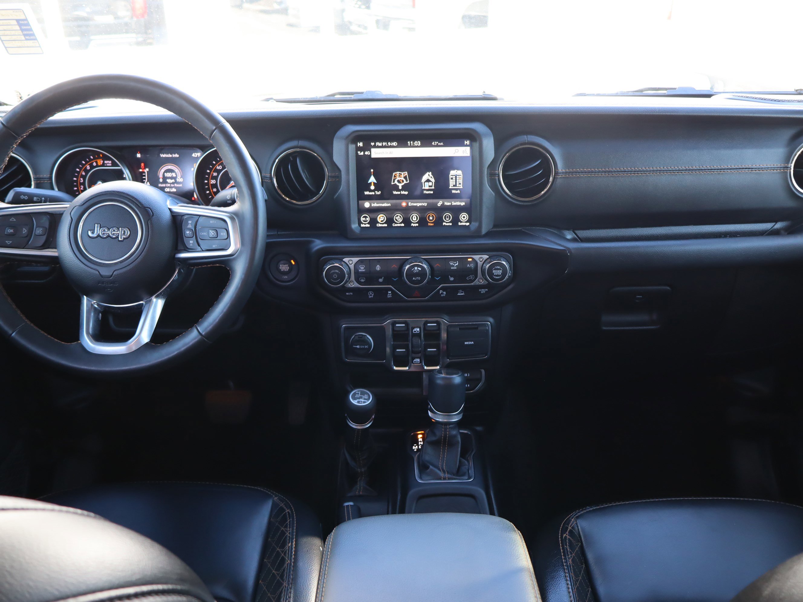 Used 2022 Jeep Gladiator Overland image 17