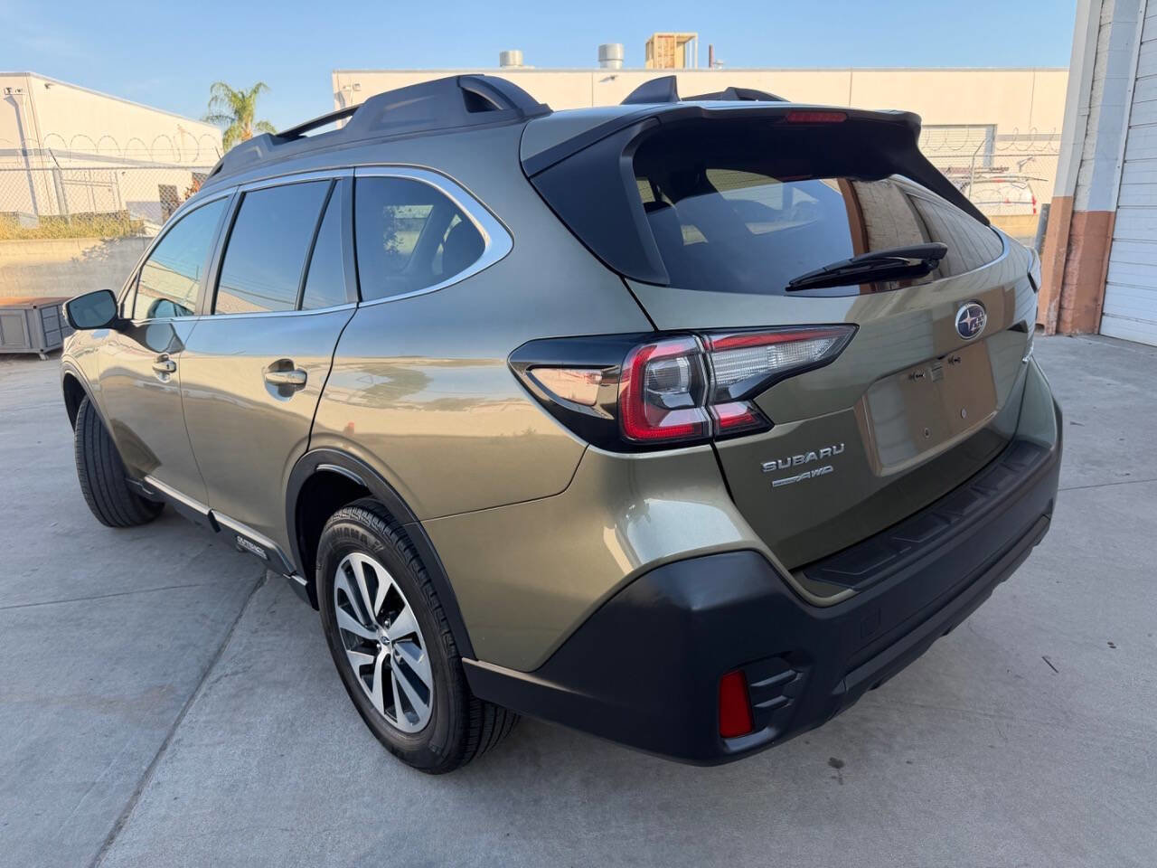 Used 2022 Subaru Outback Premium AWD/4WD image 15