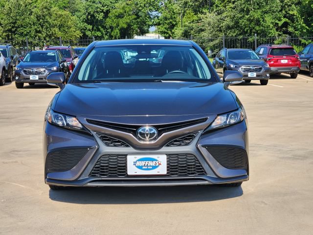 Used 2023 Toyota Camry SE FWD image 2