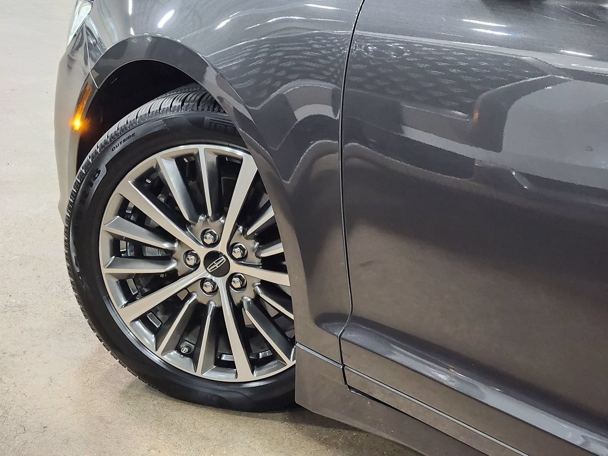 Used 2020 Lincoln MKZ Hybrid w/ Convenience Package FWD image 23