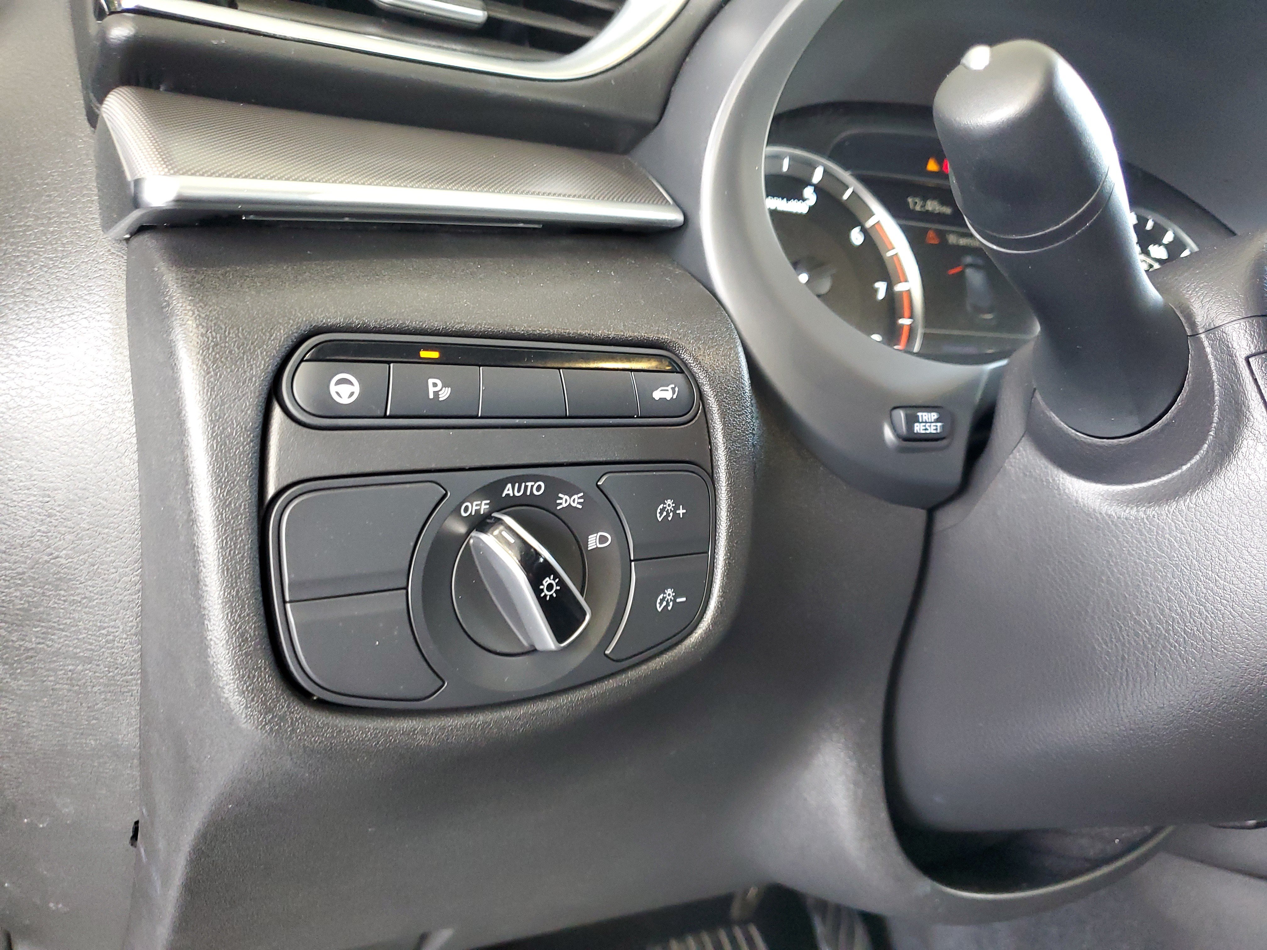 Used 2023 INFINITI QX50 Luxe FWD image 22