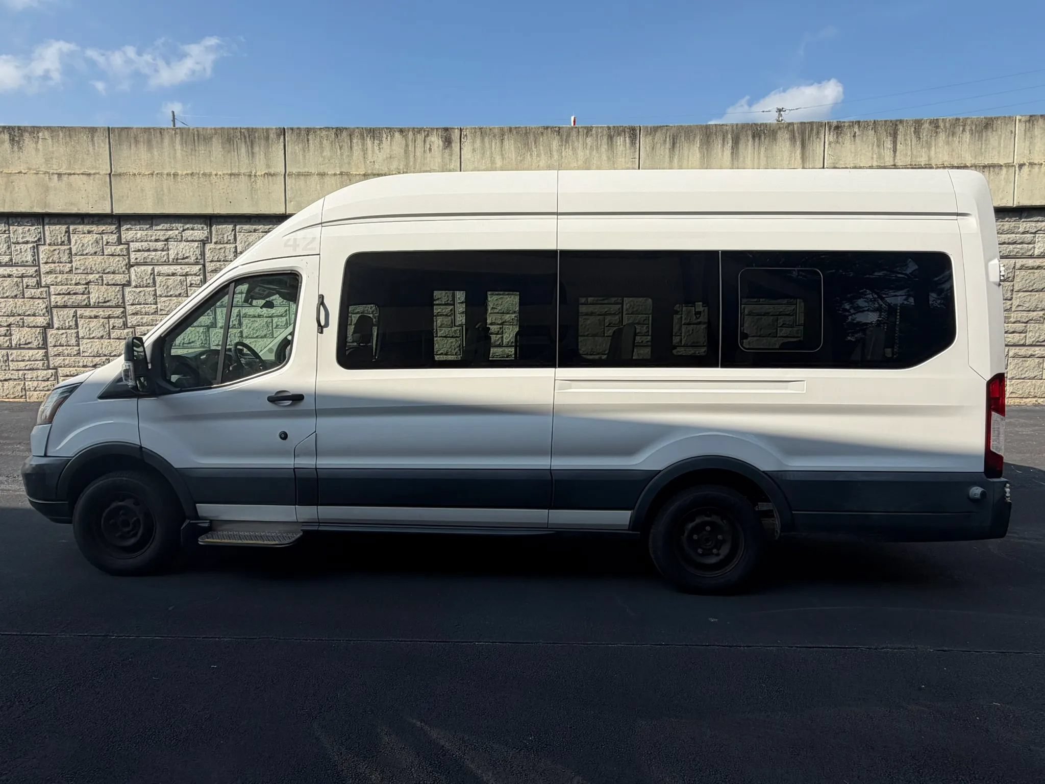 Used 2018 Ford Transit 350 148 High Roof Extended RWD image 9