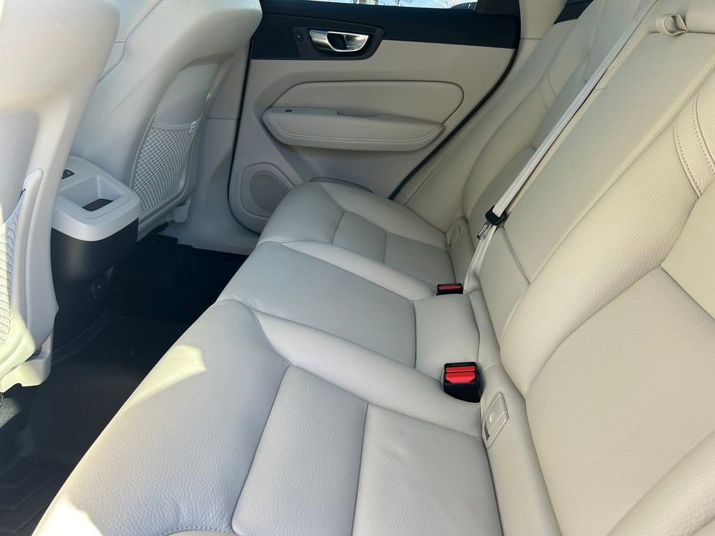 Used 2023 Volvo XC60 B5 Plus w/ Climate Package image 16