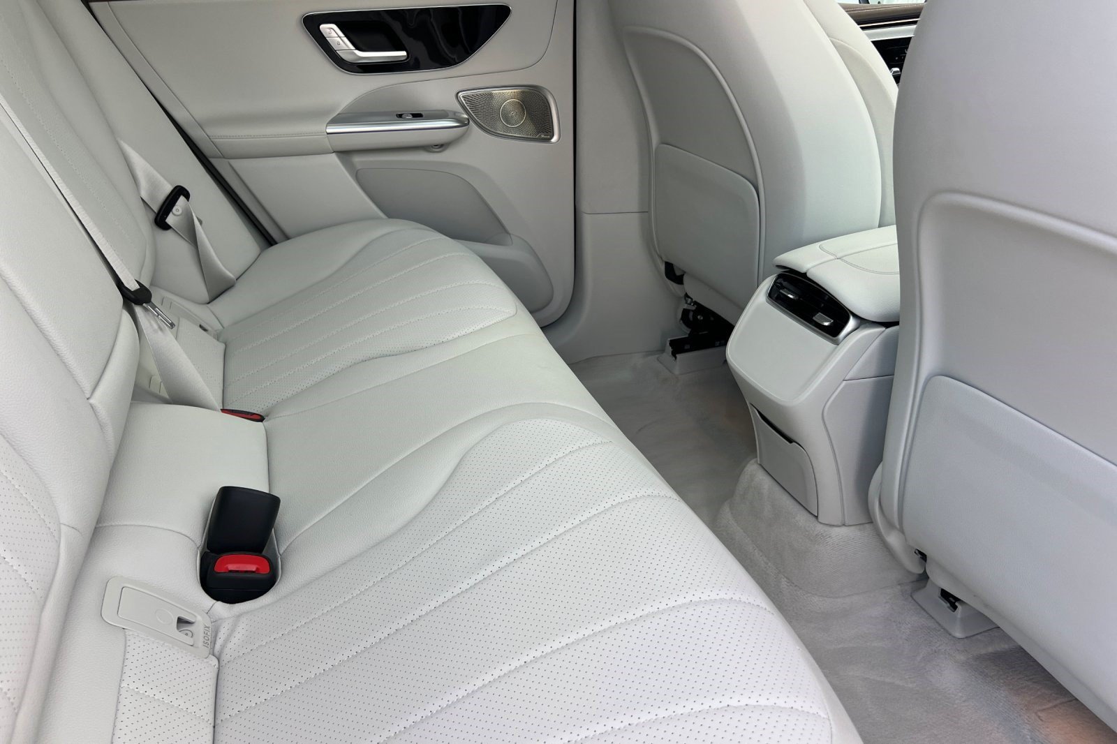 Certified 2023 Mercedes-Benz EQE 350+ 4MATIC SUV image 33