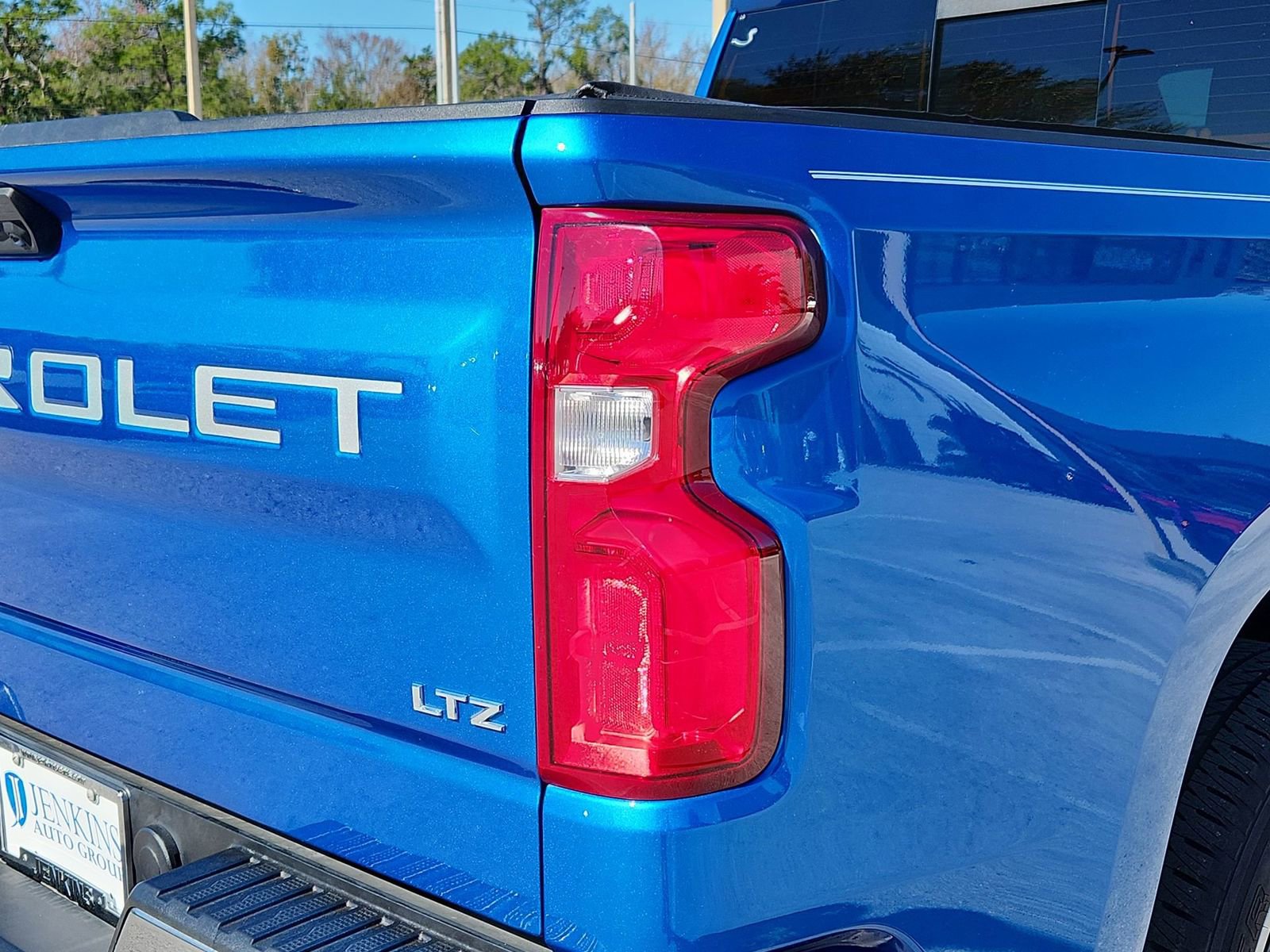 Used 2022 Chevrolet Silverado 1500 LTZ image 7