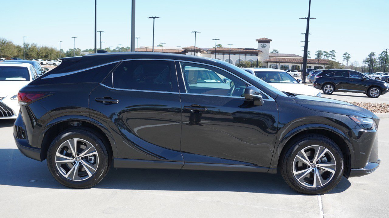 Used 2025 Lexus RX 350 Premium w/ Convenience Package image 4