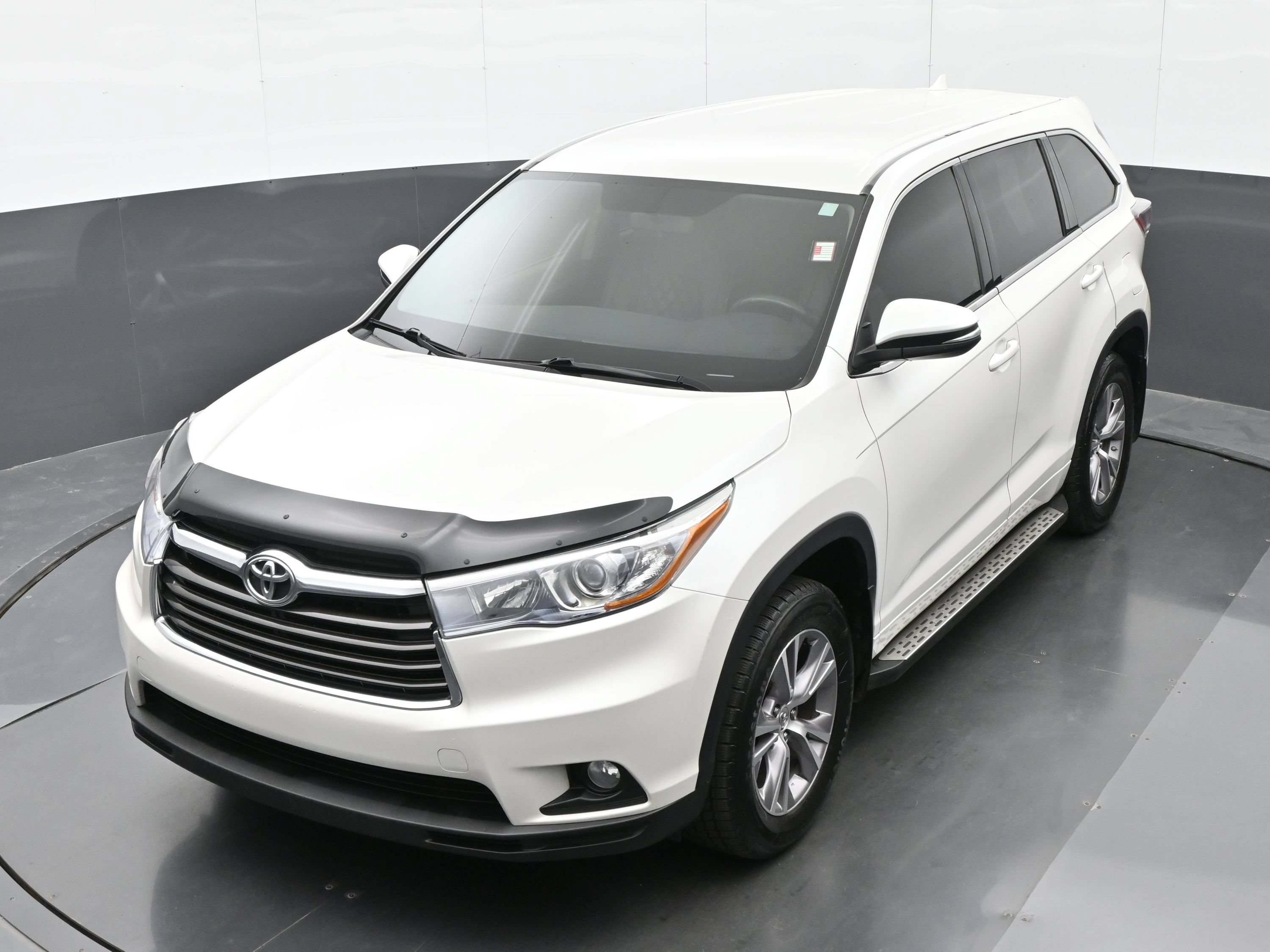 Used 2015 Toyota Highlander Plus AWD/4WD image 38