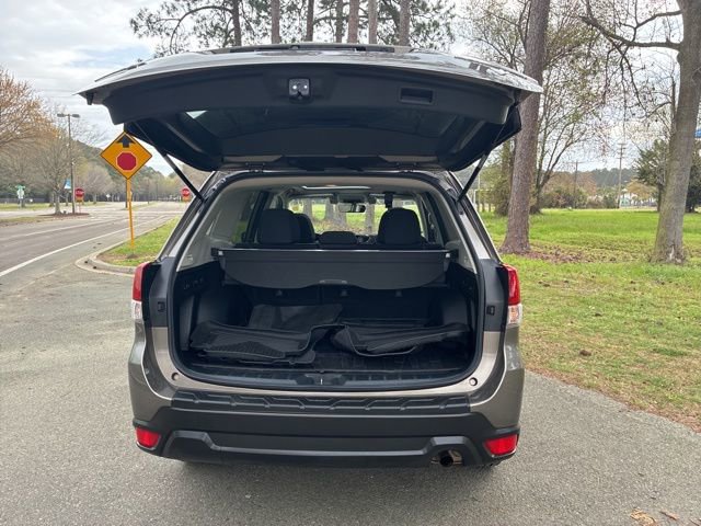 Used 2019 Subaru Forester Premium image 18