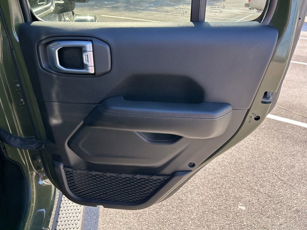 Used 2022 Jeep Wrangler Unlimited Rubicon w/ Trailer Tow Package image 55