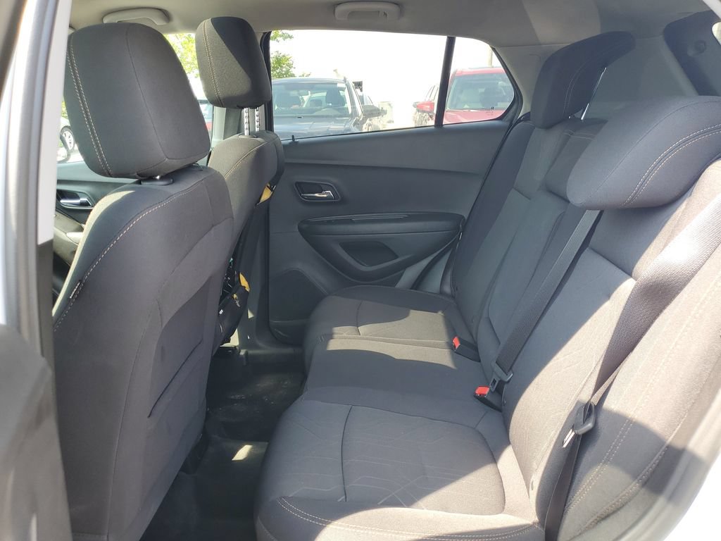 Used 2018 Chevrolet Trax LT FWD image 12