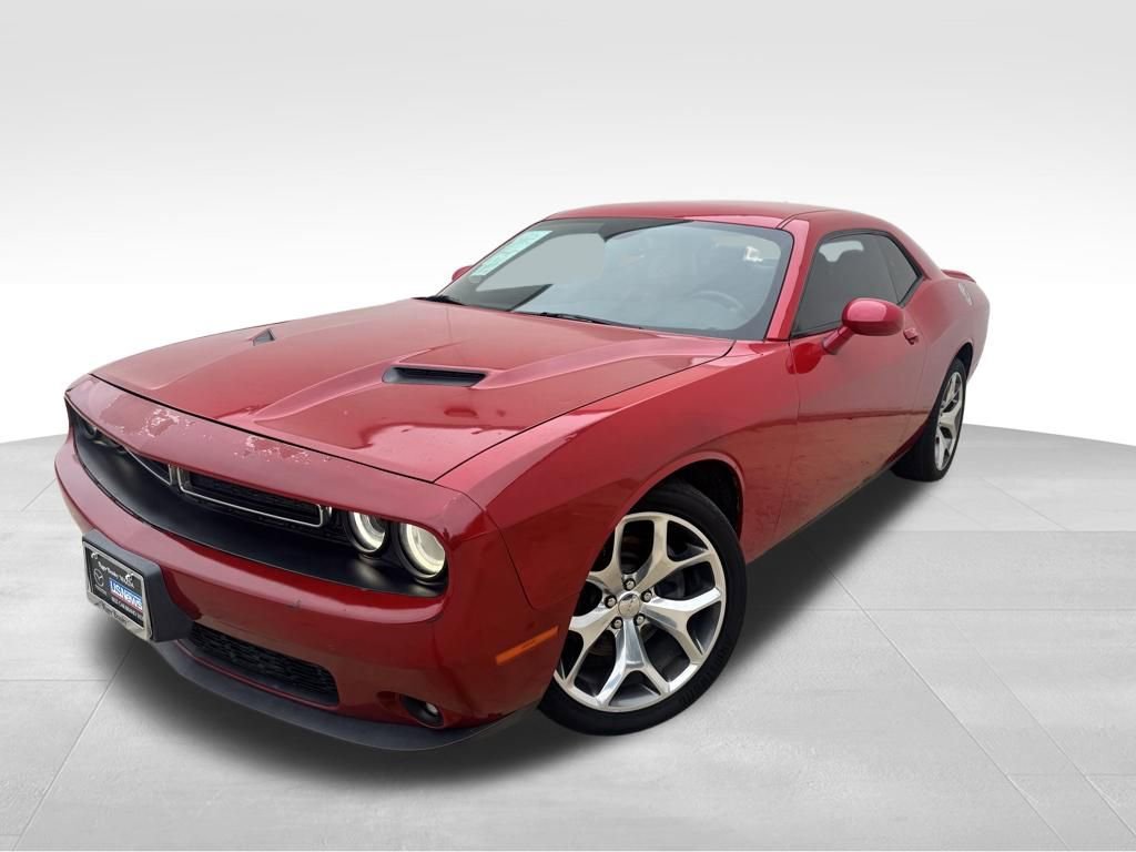 Used 2016 Dodge Challenger SXT Plus RWD image 1