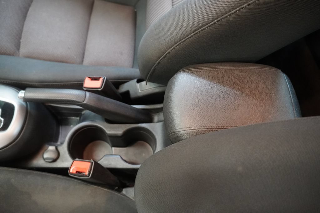 Used 2015 Chevrolet Cruze LT FWD image 22