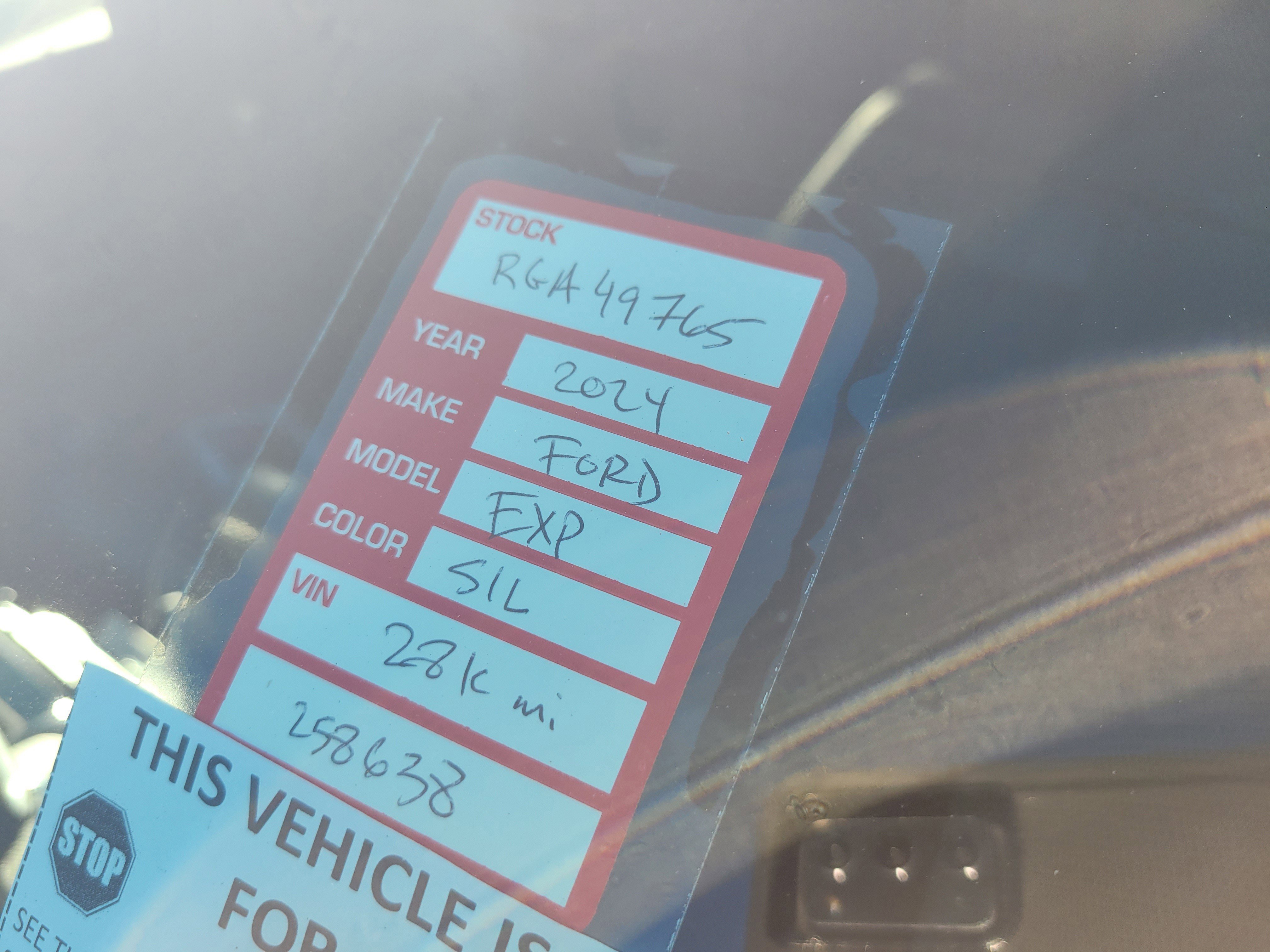 Used 2024 Ford Explorer ST-Line w/ Class IV Trailer Tow Package RWD image 10