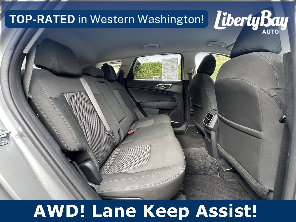 Used 2024 Kia Sportage LX image 18