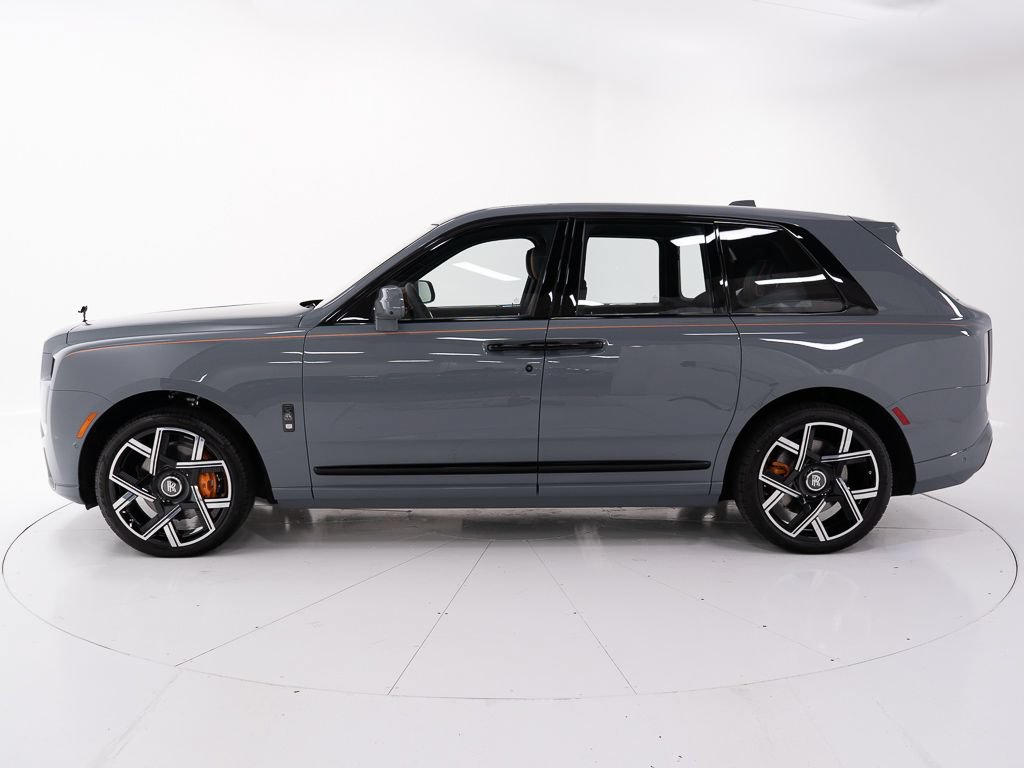 New 2027 Rolls-Royce Cullinan Black Badge AWD/4WD image 2