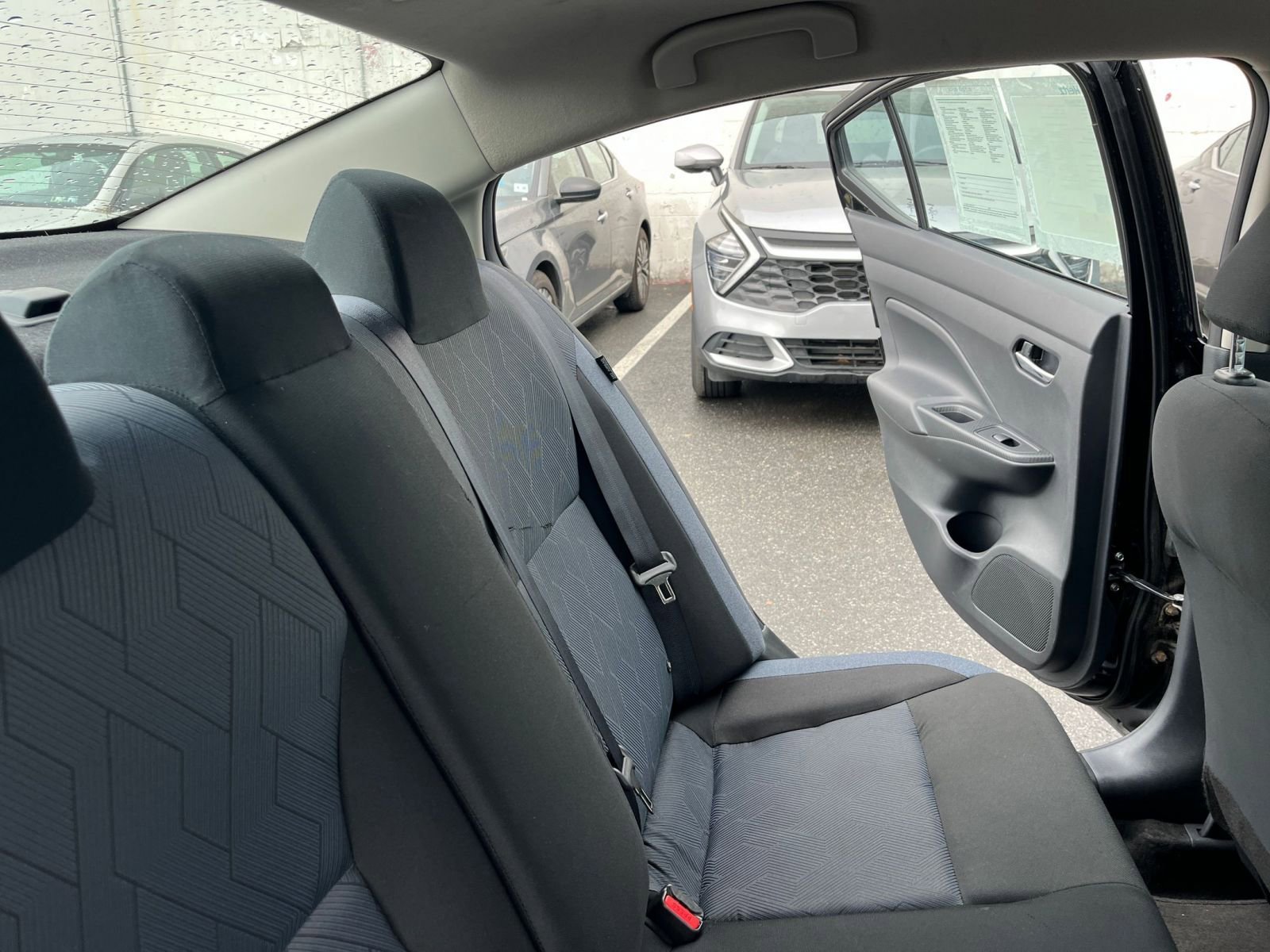 Used 2025 Nissan Versa SV FWD image 36