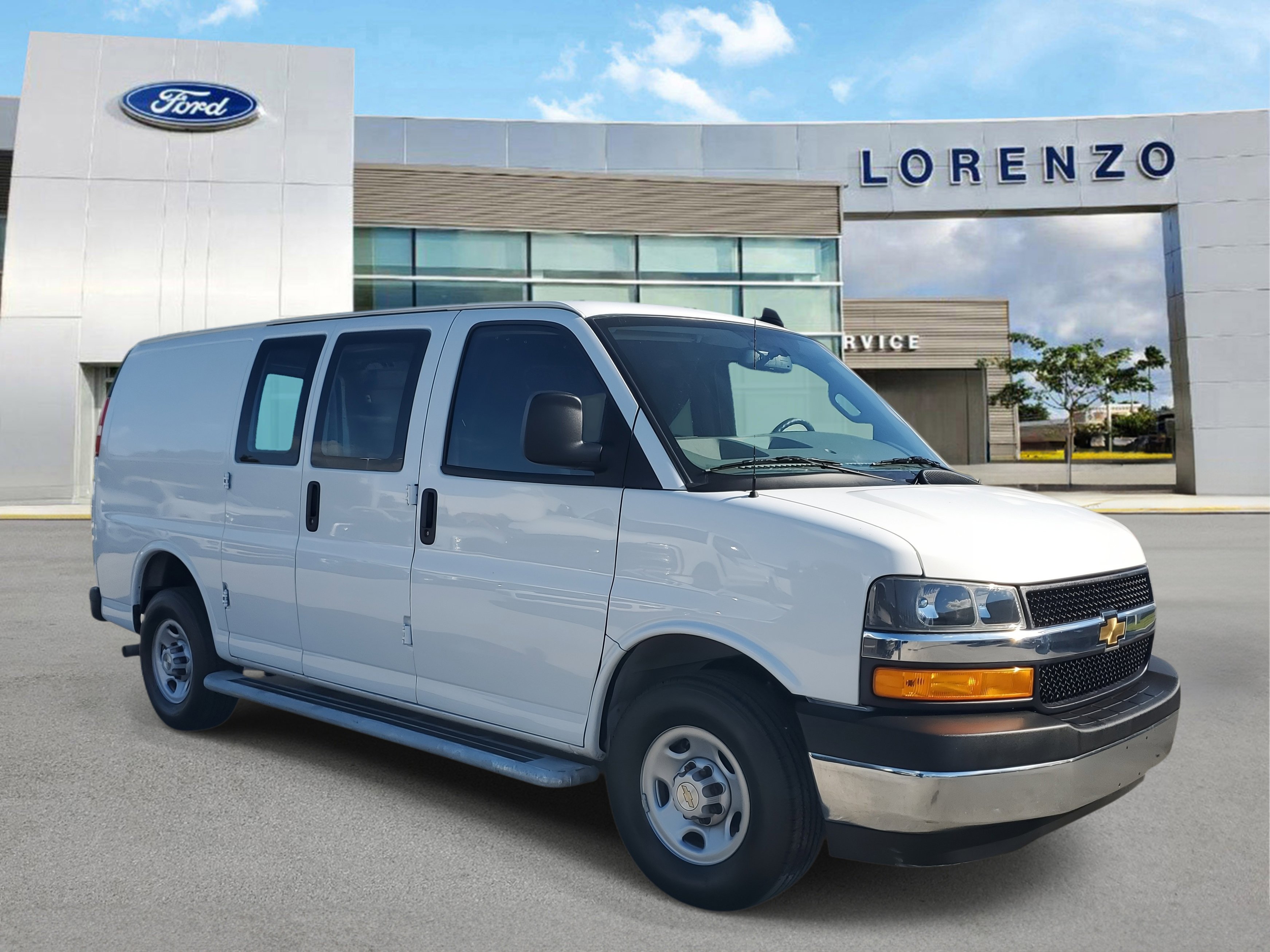 Used 2024 Chevrolet Express 2500 w/ Driver Convenience Package image 3