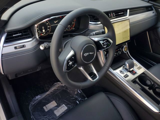 New 2024 Jaguar XF R-Dynamic SE image 18