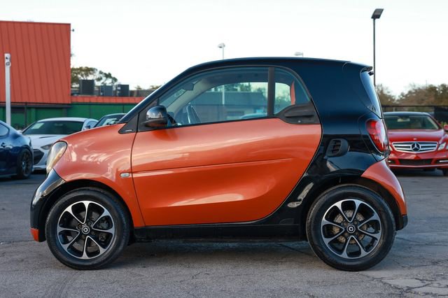 Used 2016 smart fortwo passion image 7