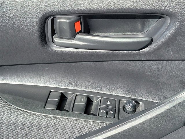 Used 2022 Toyota Corolla LE image 18