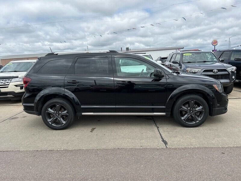 Used 2019 Dodge Journey Crossroad image 6