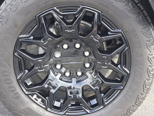 Used 2024 GMC Hummer EV 2X w/ LPO, Illumination Package AWD/4WD image 11
