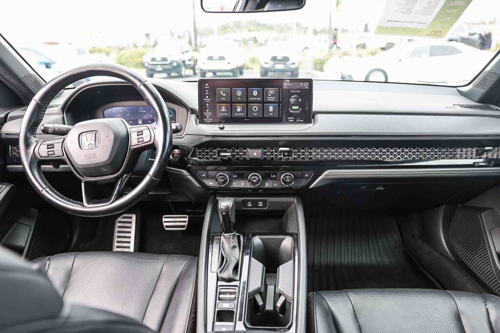 Used 2023 Honda Accord Sport image 2