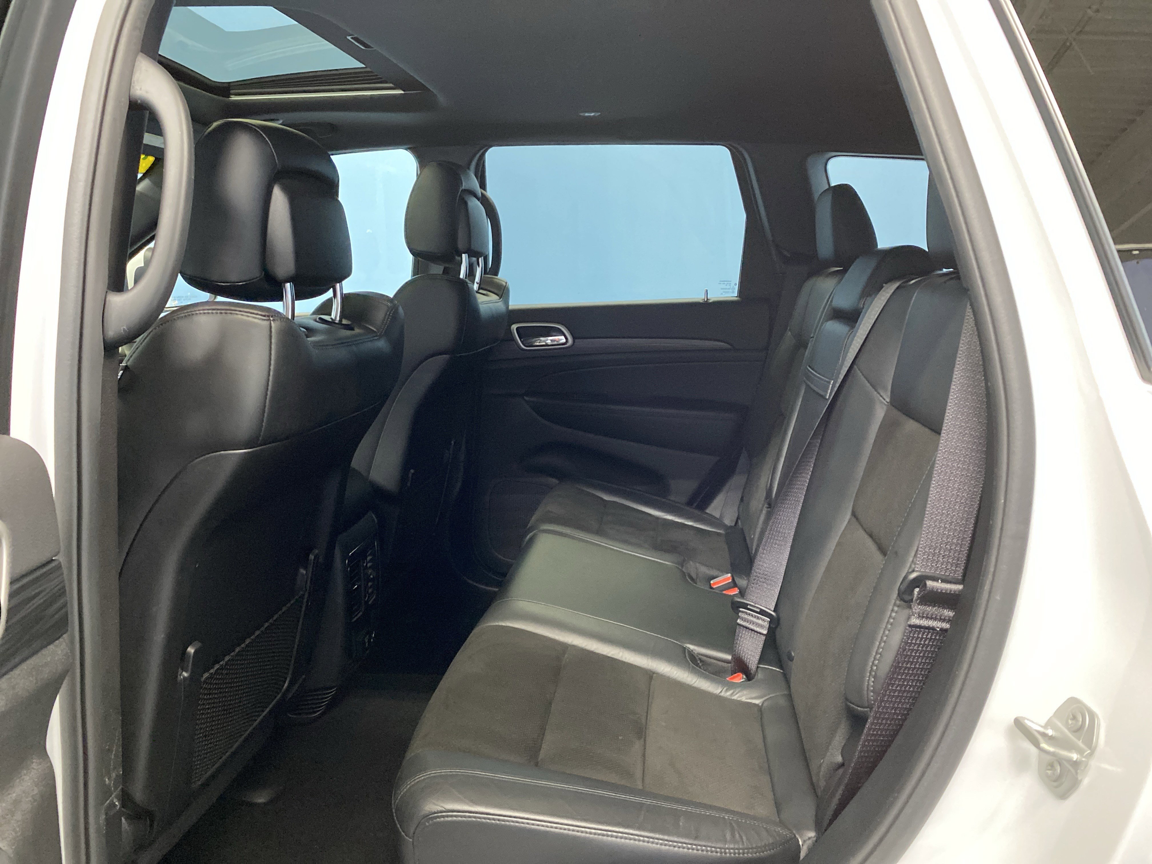 Certified 2020 Jeep Grand Cherokee Altitude image 27