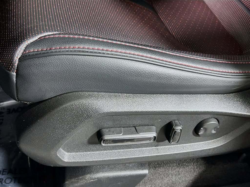 Used 2025 Honda Pilot Black Edition image 18