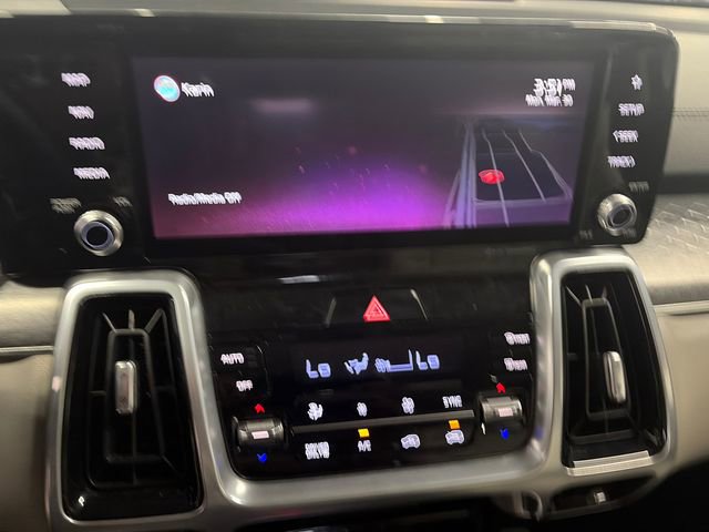 Used 2022 Kia Sorento SX AWD/4WD image 14
