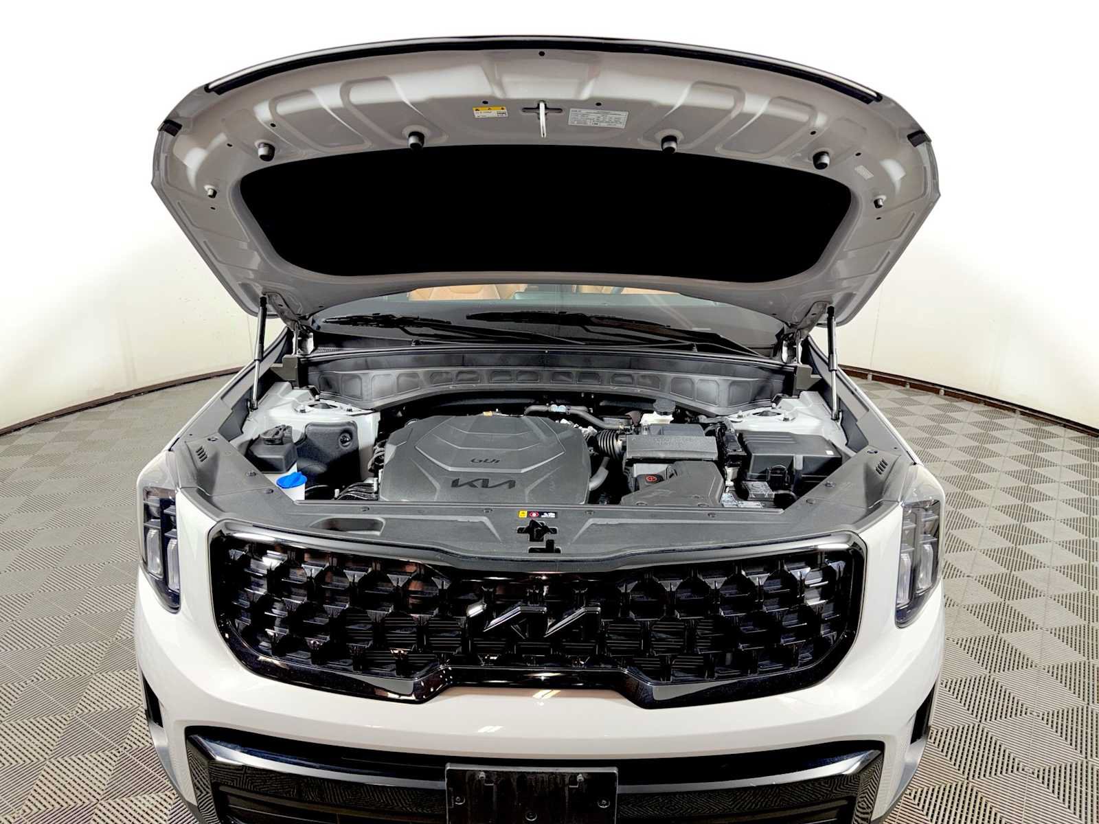 Used 2025 Kia Telluride EX X-Line AWD/4WD image 32