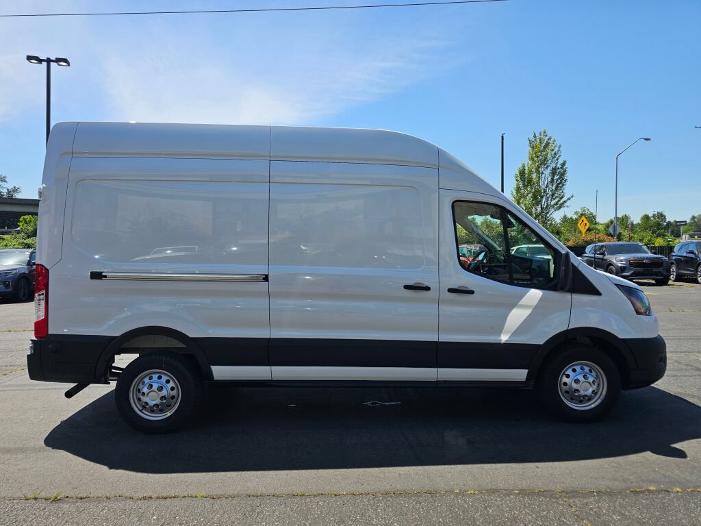 New 2026 Ford Transit 250 148 High Roof AWD image 6
