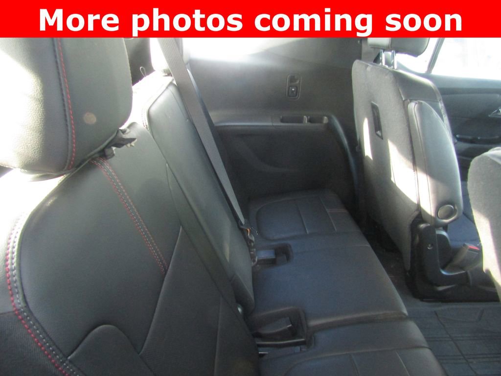 Used 2023 Chevrolet Traverse RS w/ LPO, Floor Liner Package AWD/4WD image 13