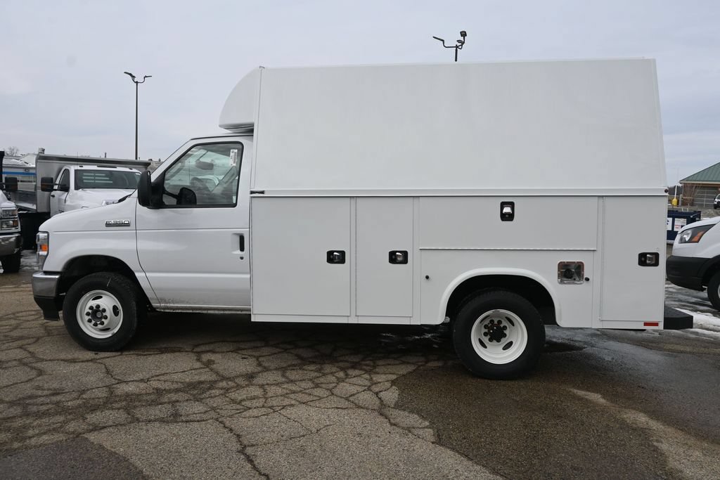 New 2025 Ford E-350 and Econoline 350 Super Duty w/ Power Equipment Group RWD image 9