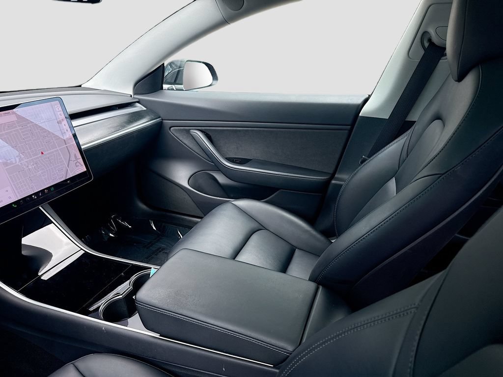 Used 2019 Tesla Model 3 Standard Range RWD image 22