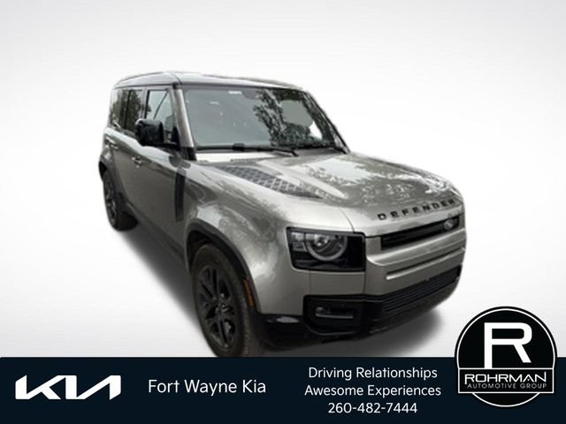 Used 2022 Land Rover Defender 110 XS Edition AWD/4WD image 9