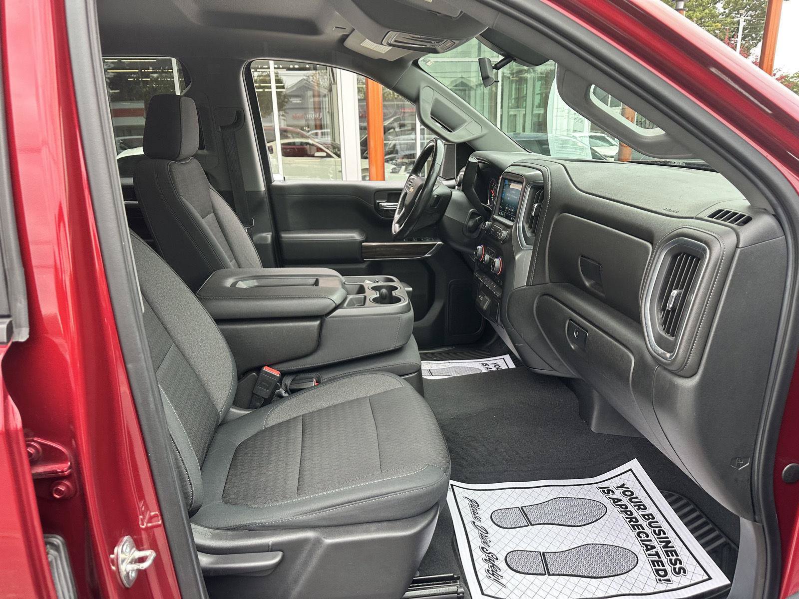 Used 2019 Chevrolet Silverado 1500 LT w/ All-Star Edition AWD/4WD image 10