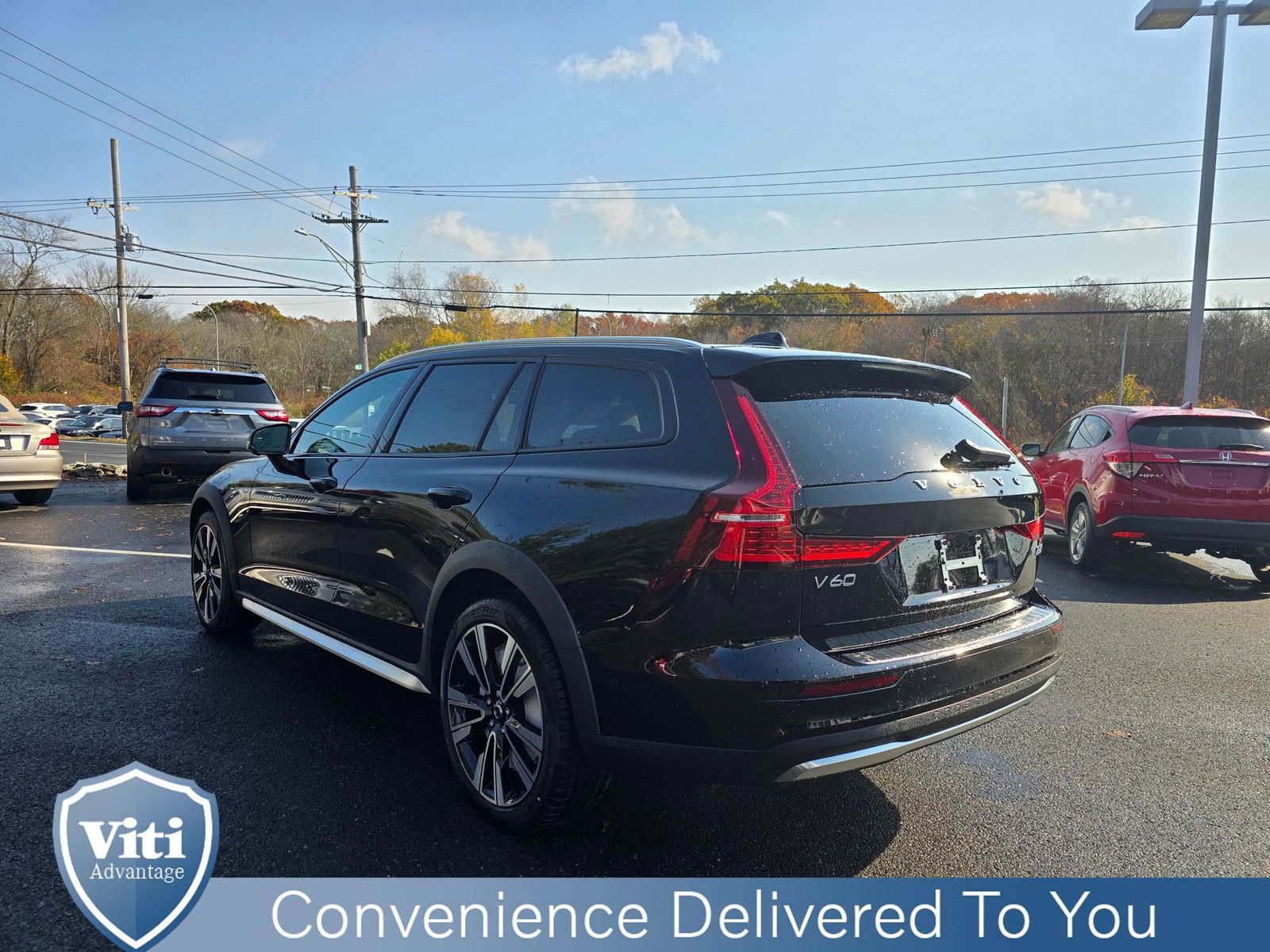 Certified 2025 Volvo V60 B5 Cross Country Ultra w/ Protection Package Premier AWD/4WD image 6