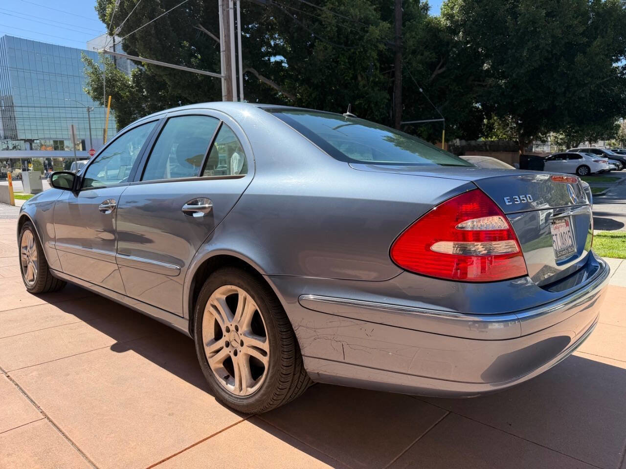 Used 2006 Mercedes-Benz E 350 Sedan image 3