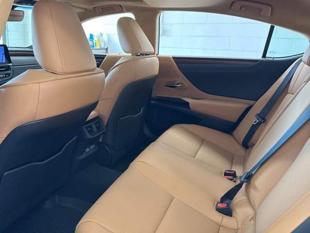 New 2025 Lexus ES 350 w/ Premium Package image 36