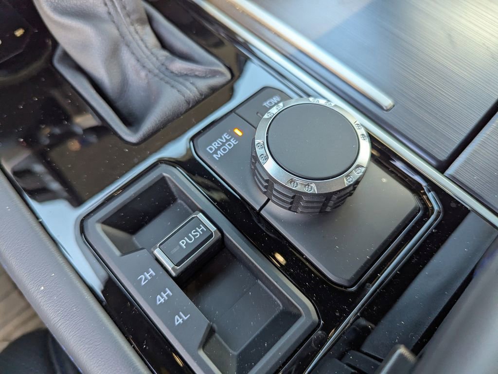 Used 2025 Toyota Tundra Platinum image 24