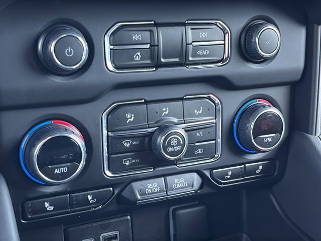 Used 2023 Chevrolet Tahoe Z71 w/ Z71 Off-Road Package image 32